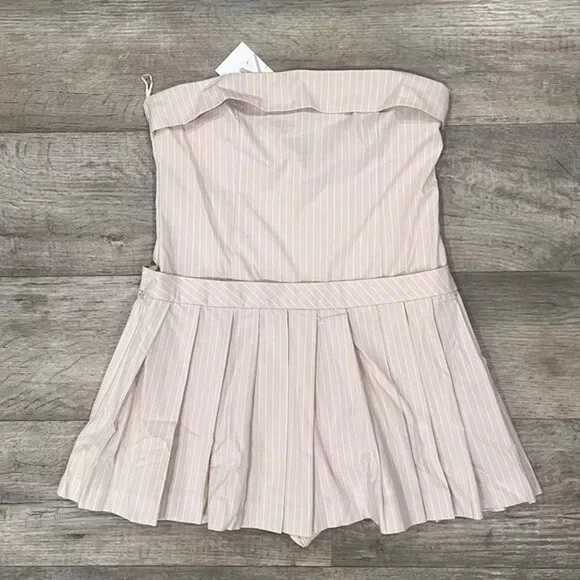 ZARA BLOGGER FAVE!!! Short Pleated Dress NWT - Picture 15 of 16